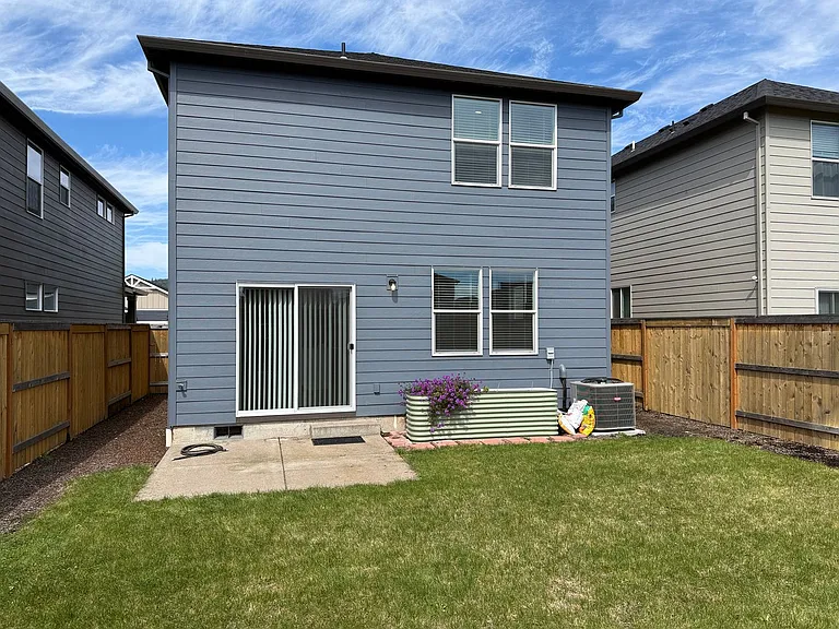 2623 Fenya St — Photo 3