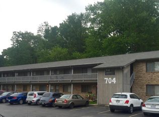 704 E Main St APT 7, Belleville, IL