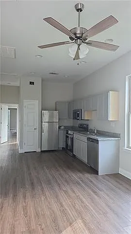 5317 N Galvez St — Photo 2
