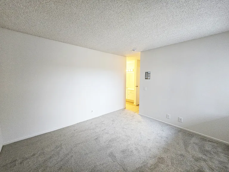 4700 Marina Dr #18 — Photo 8