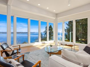 12168 Sunrise Dr NE, Bainbridge Island, WA 98110
