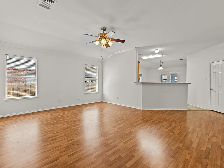 6623 Kirk Ln — Photo 5