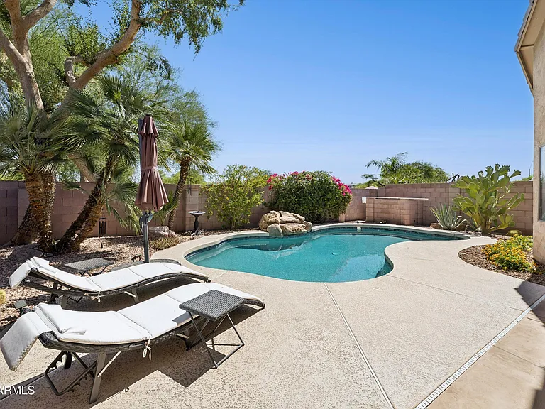 9647 E Ludlow Dr — Photo 28