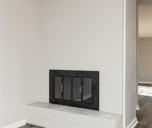 5th image of 5938 Hollyhill Ct