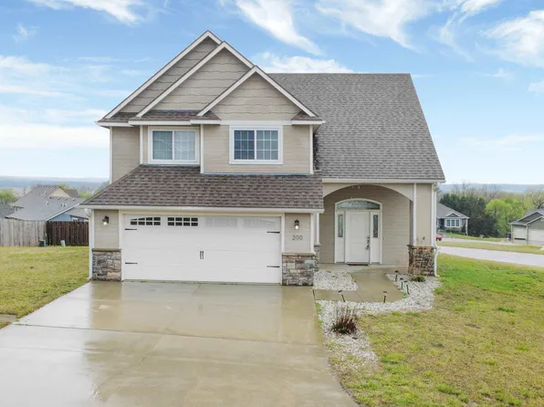 200 Kelly Ln, Saint George, KS 66535