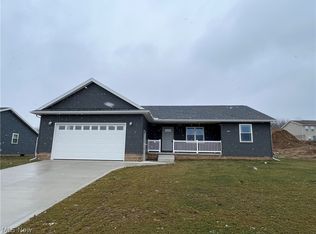 781 Glenda St NE, Bolivar, OH
