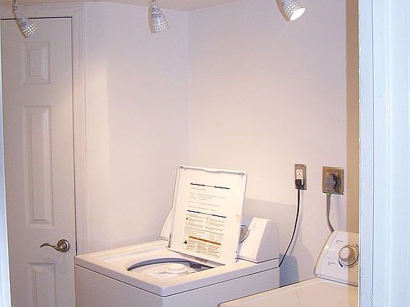 laundry room east side