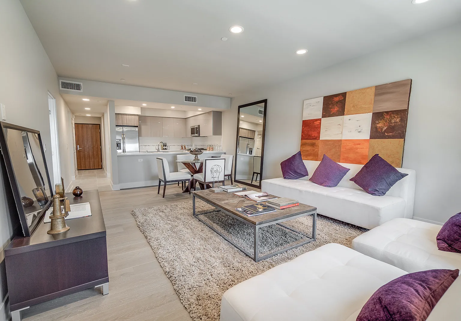 3 bed, 1400 sqft, $5,195 — Photo 1