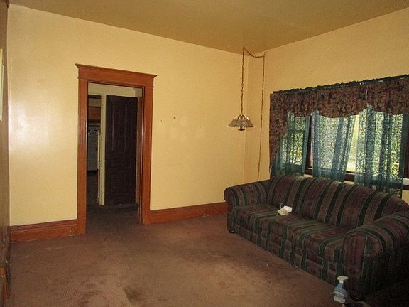 2nd image of 8853 S Princeton Ave