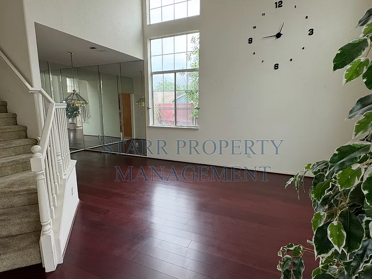 1934 Pissarro Ct — Photo 2