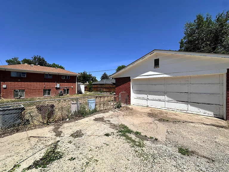 2240 Nome St — Photo 29