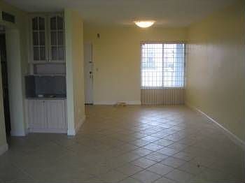 5th image of 9240 Fontainebleau Blvd APT 302