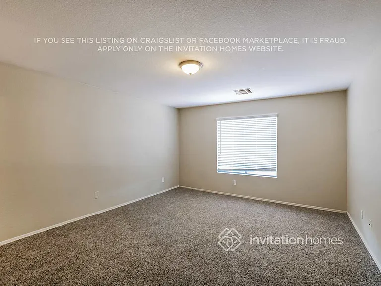 16085 W Adams St — Photo 11
