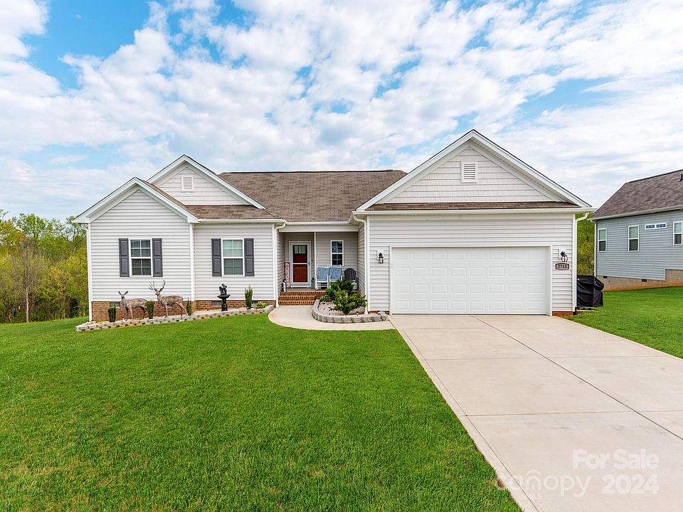 1st image of 2748 Eagle Dr