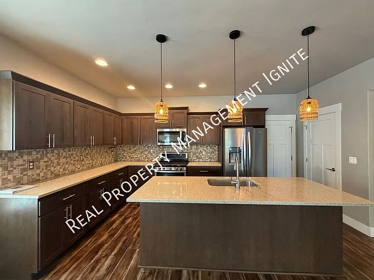 20531 SE Stanford Pl — Photo 3