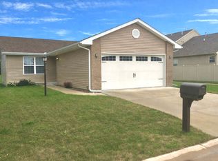 3727 Sandstone Dr, Champaign, IL