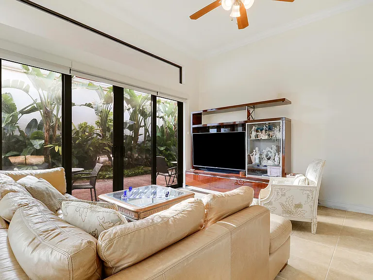 210 Coral Cay Ter — Photo 16