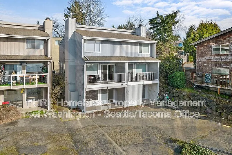 2 bed, 1.0 bath, 1024 sqft, $3,000 — Photo 3
