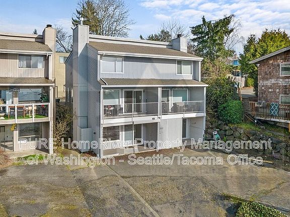 3rd image of 3306 Lake Washington Blvd N APT 1