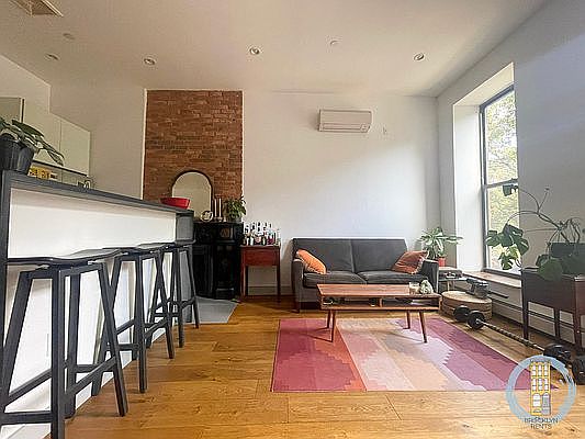 1st image of 306 Clifton Pl #2