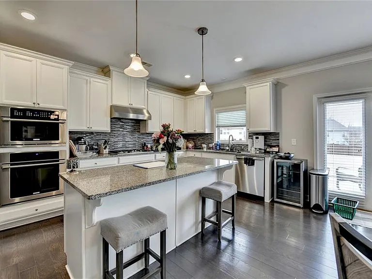 5525 Nesmith Ct — Photo 16