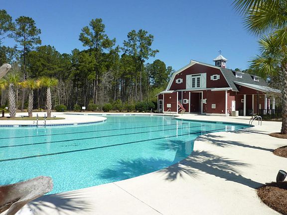 2nd image of 4810 Willow Brook Ln