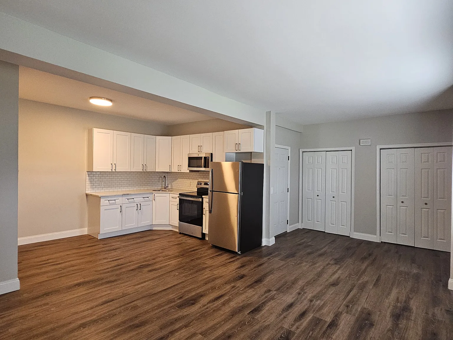 2 bed, 800 sqft, $1,700 — Photo 4