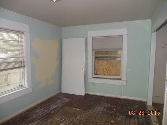 4th image of 2525 Essex St