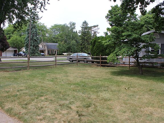 5th image of 505 Willow Ln