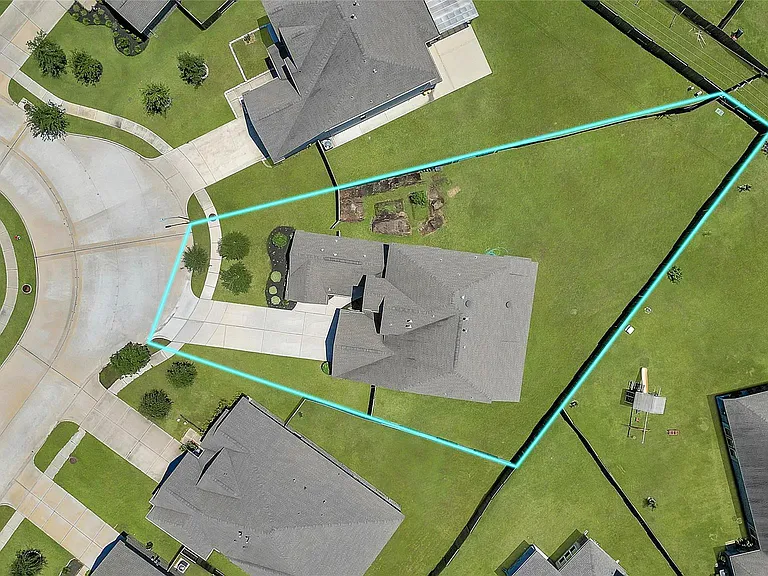 7526 Jasmine Bend Ln — Photo 36