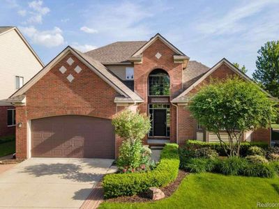 6768 Haymarket, Utica, MI, 48317