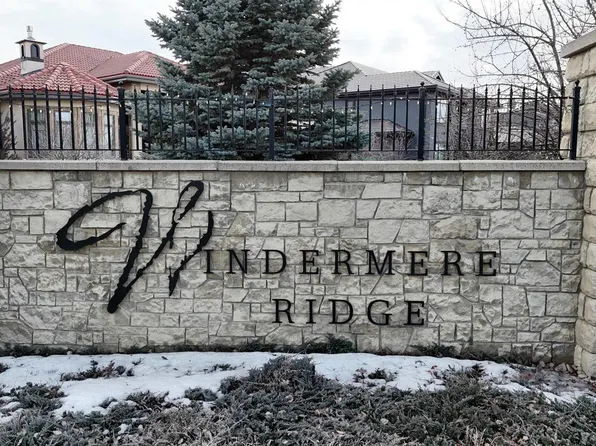 24 Windermere Dr SW, Edmonton, AB T6W 0S2