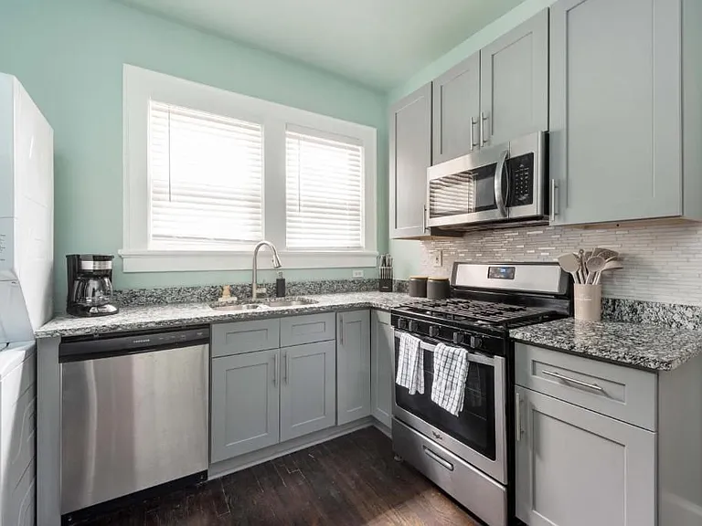 1351 Oxford Rd #2 — Photo 15
