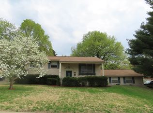 46 Dorchester Dr, Belleville, IL