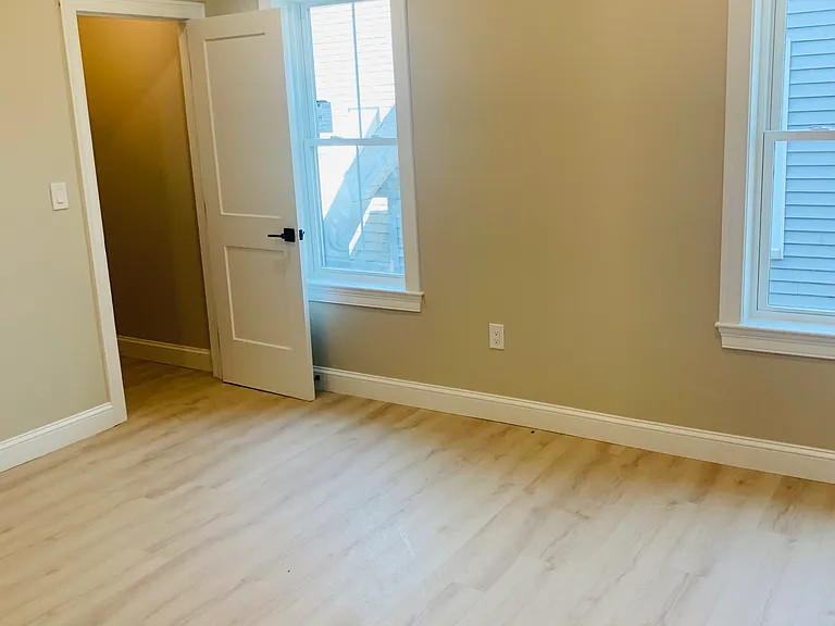 233 Highland Ave #2A — Photo 10