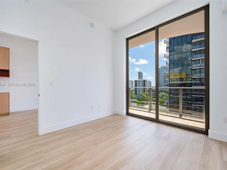 90 NE 32nd St #1106 — Photo 16