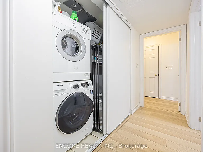 10 Carnation Ave #8 — Photo 15