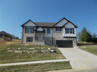 1007 Charlet Ridge Dr, Floyds Knobs, IN 47119