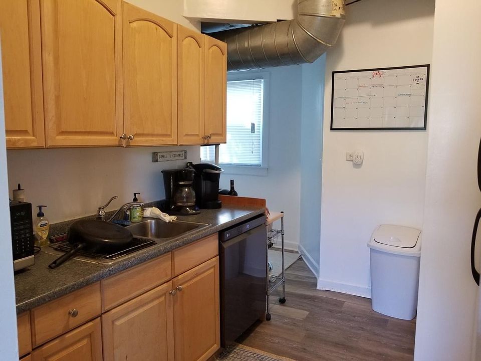 1st image of 723 W Wrightwood Ave #2F