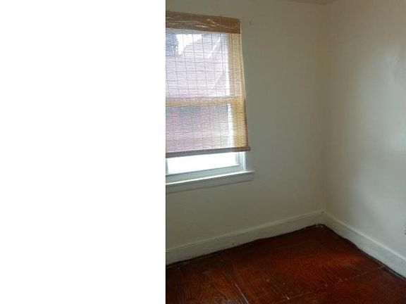 4th image of 1905 Filmore St