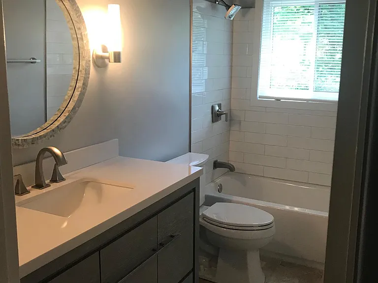 Newly renovated hall bath