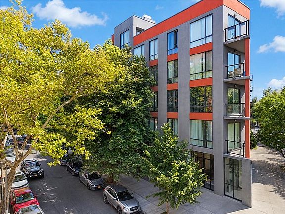 2nd image of 631 E 18th St #2C
