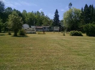 11407 N 10th St, Channing, MI 49815