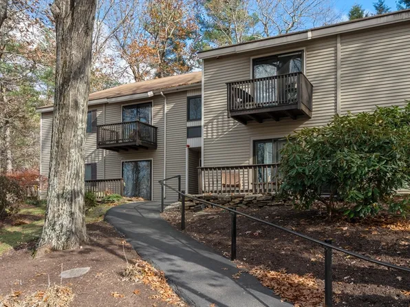 24 Thayer Pond Dr #16, Oxford, MA 01540
