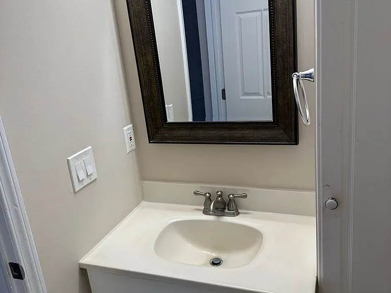 8729 Candlewood Trl — Photo 10