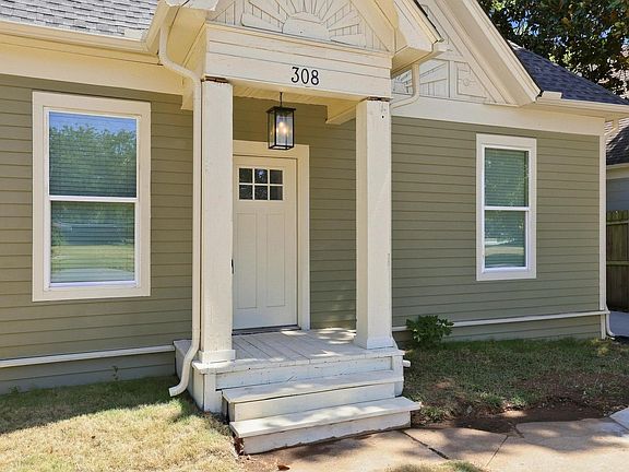 4th image of 308 N 5th Ave