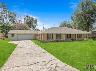 2289 Emmett Bourgeois Rd, Baton Rouge, LA 70816