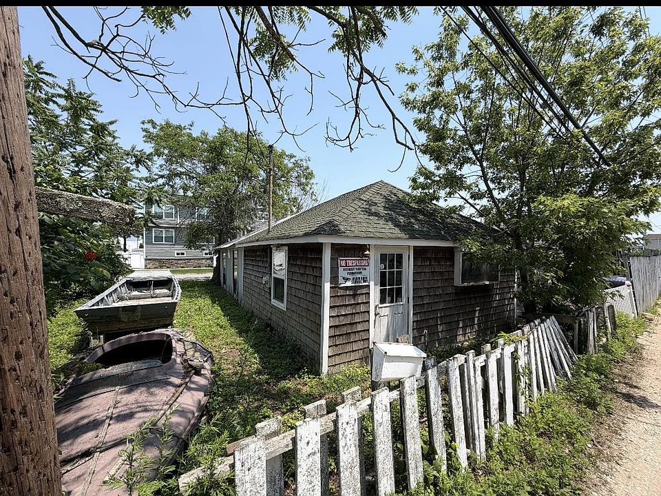 1st image of 3908-A Sands Lane