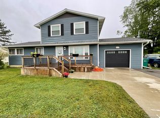 7094 Reid Rd, Swartz Creek, MI 48473