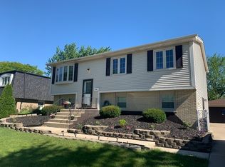 7426 Nottingham Dr, Tinley Park, IL